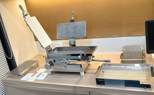 Manuel Kapsül Dolum Makinesi ve Aksesuarlar ve Manuel Yükleyici (Manual Capsule Filling with Accessories &amp; Manual Loader)